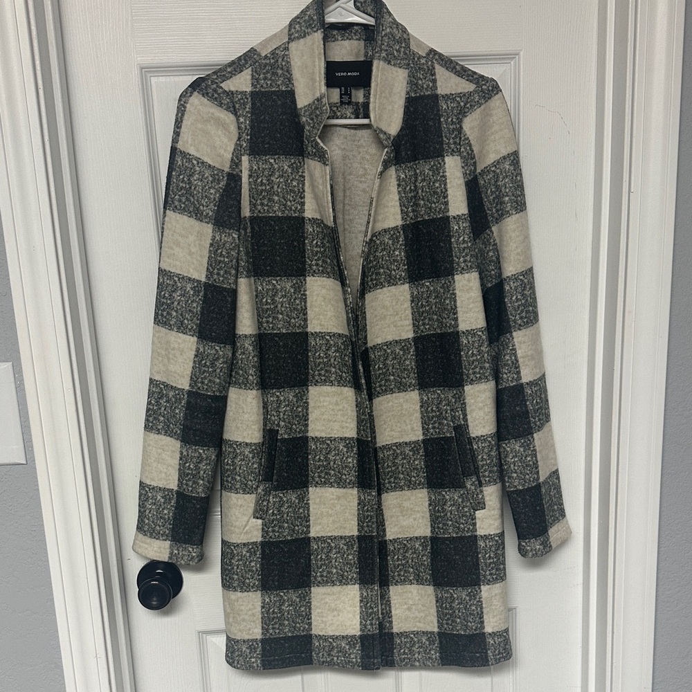Vero Moda Black and Cream Checkered Trench Coat